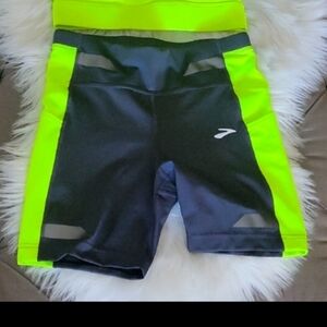 Brooks Run Happy Biker Shorts Neon Yellow
